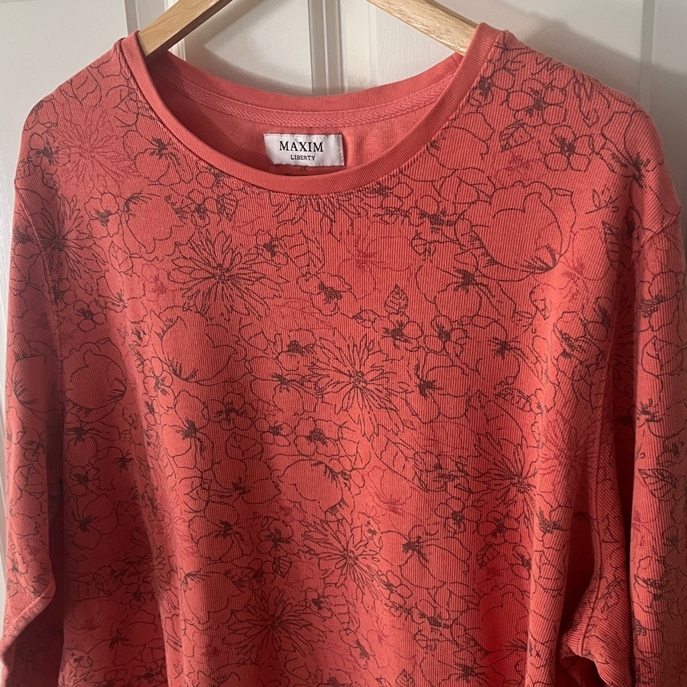 Like New - Fall Coral Floral Thick thermal Long Sleeve Knit Top Sz 3X - Picture 2 of 8